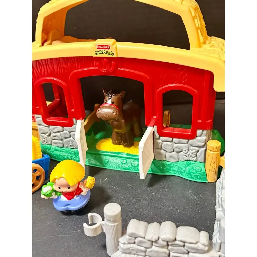 Fisher Price Little People 2003 Animal Stable Barn Farm Horses set 9 sounds